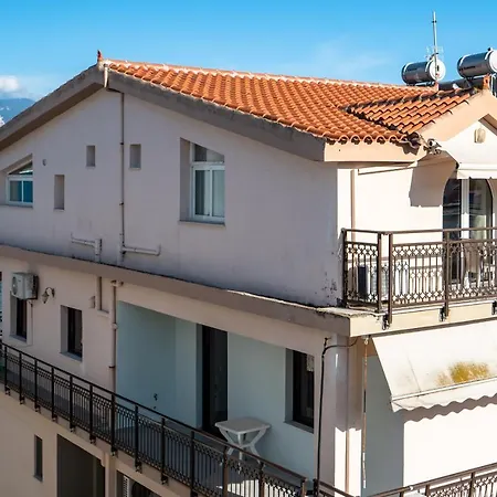 Zois Studio 12 Lixúri